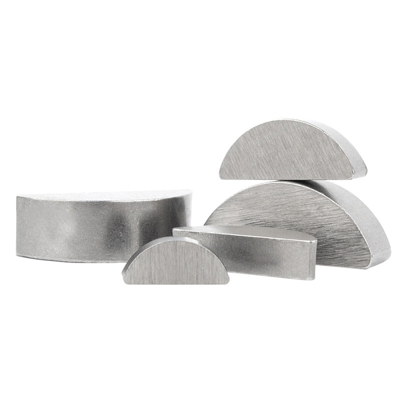 GB1099 ￠2￠2.5￠3￠4  Carbon steel semicircular key crescent key moon key C-type latch semicircular key pin